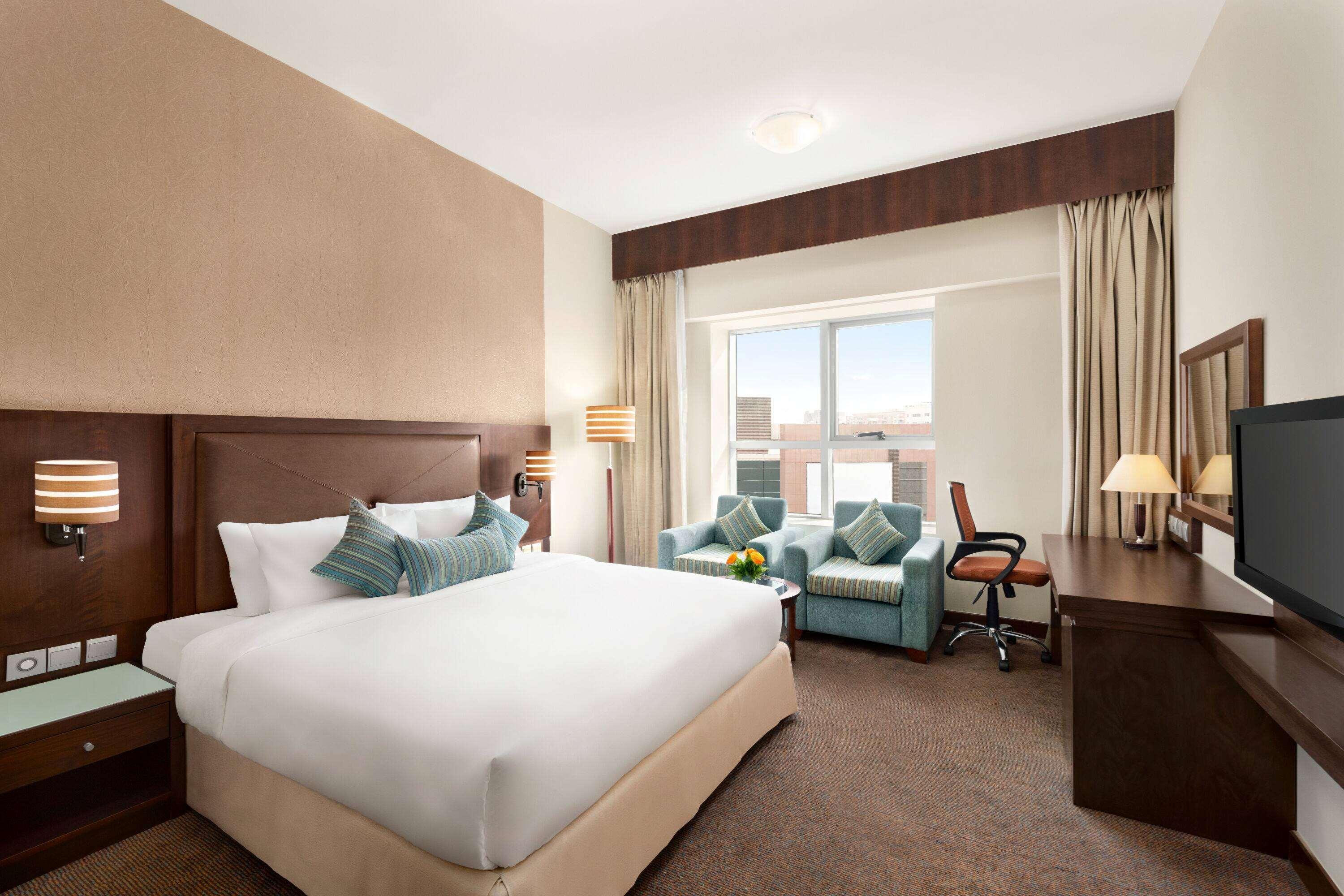 Отель Ramada By Wyndham Dubai Deira Экстерьер фото